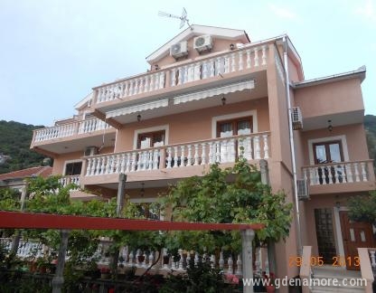 Appartamenti Tre Sorelle, , alloggi privati a Kumbor, Montenegro - apartmani na moru
